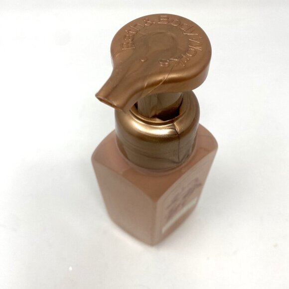 Bath & Body Works Sweet Apple Gentle Foaming Hand Soap 8.75 Ounce - Picture 7 of 7